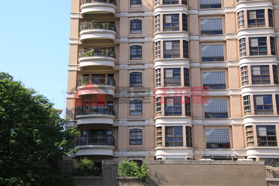 Uhomes