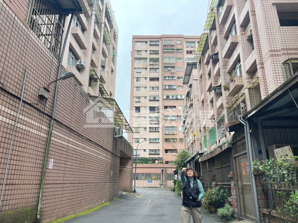 Uhomes