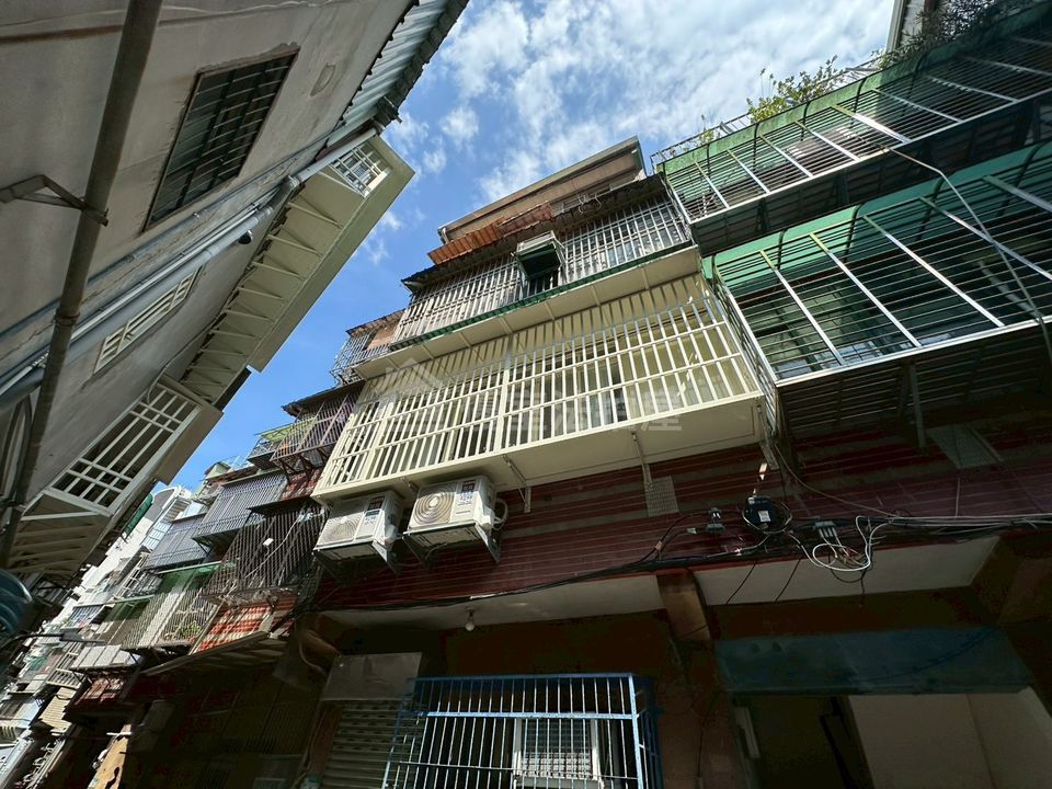 Uhomes