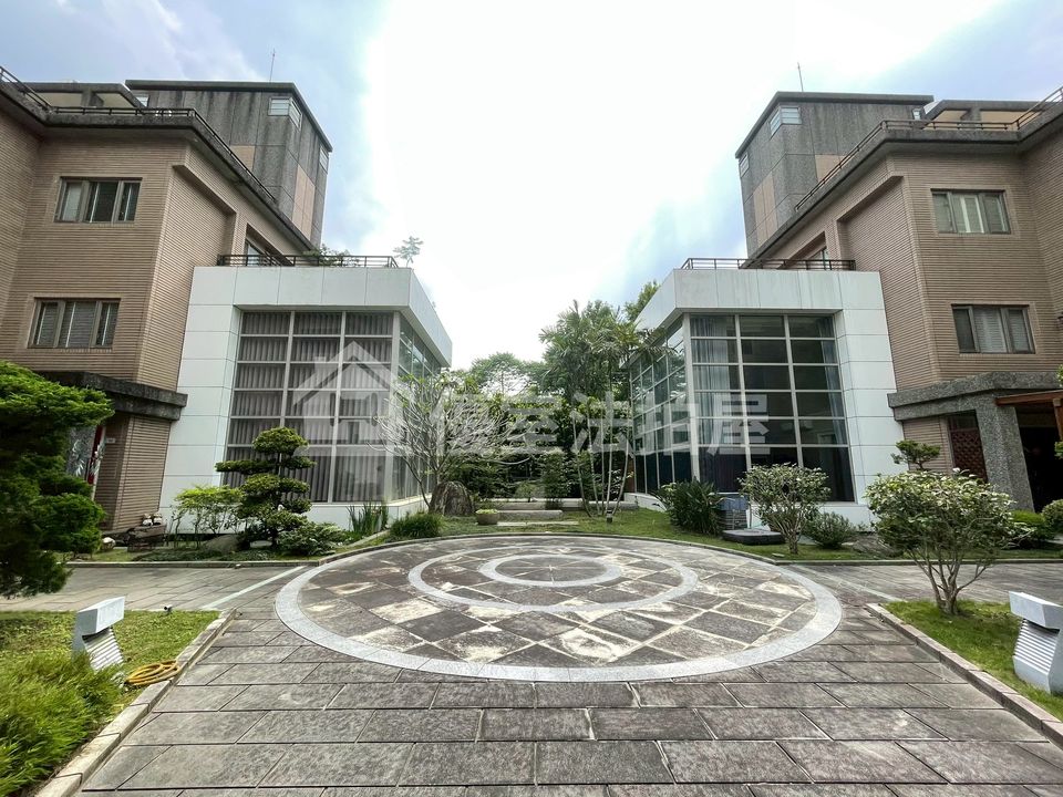 Uhomes
