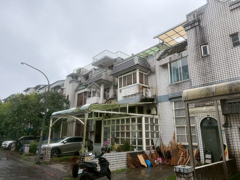 Uhomes