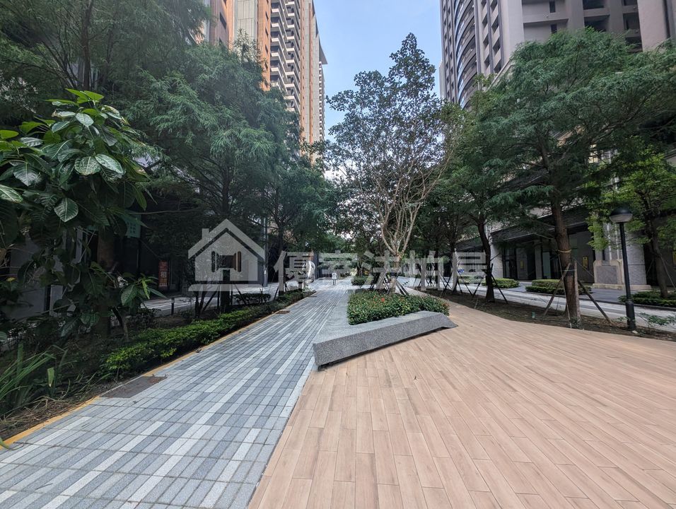 Uhomes