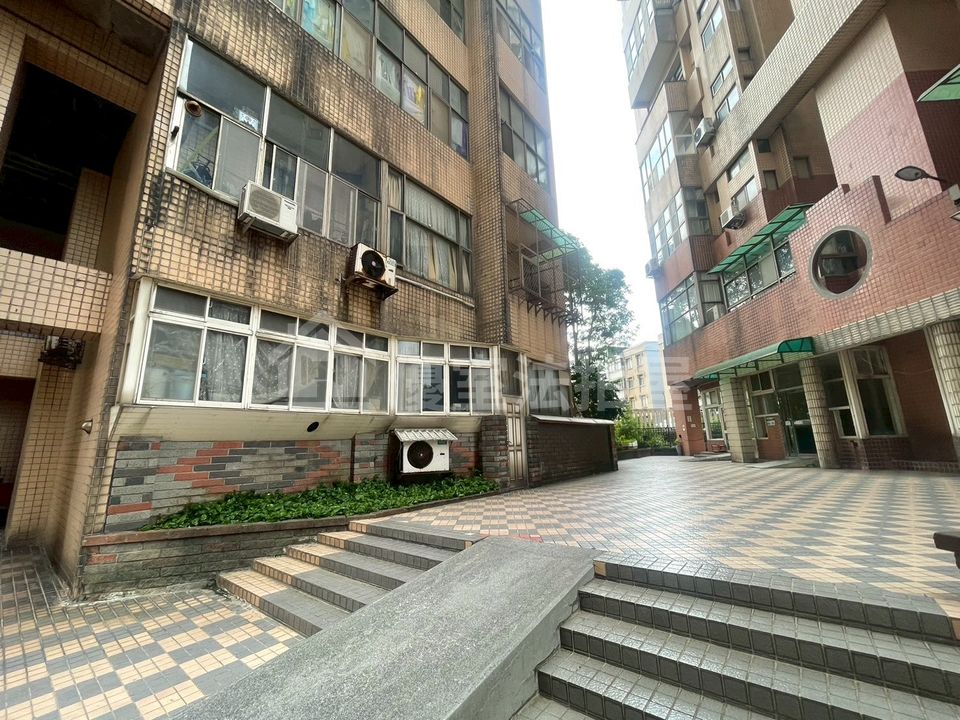 Uhomes
