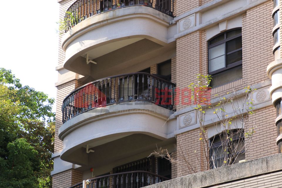 Uhomes