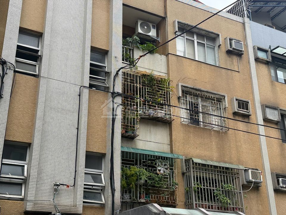Uhomes