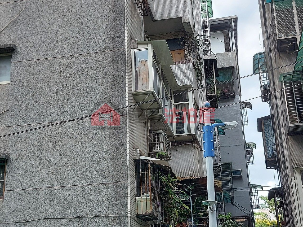 Uhomes