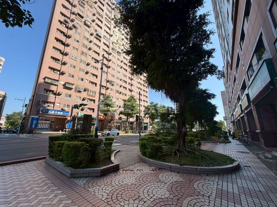 Uhomes