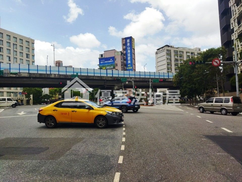 Uhomes