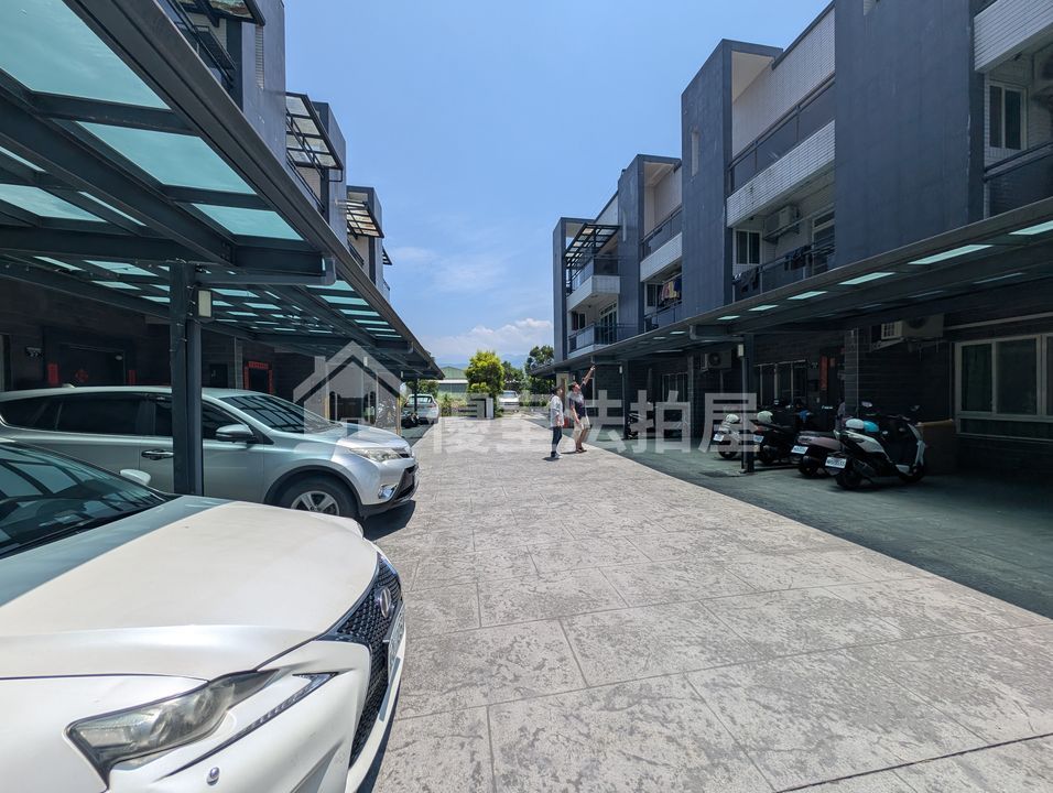 Uhomes