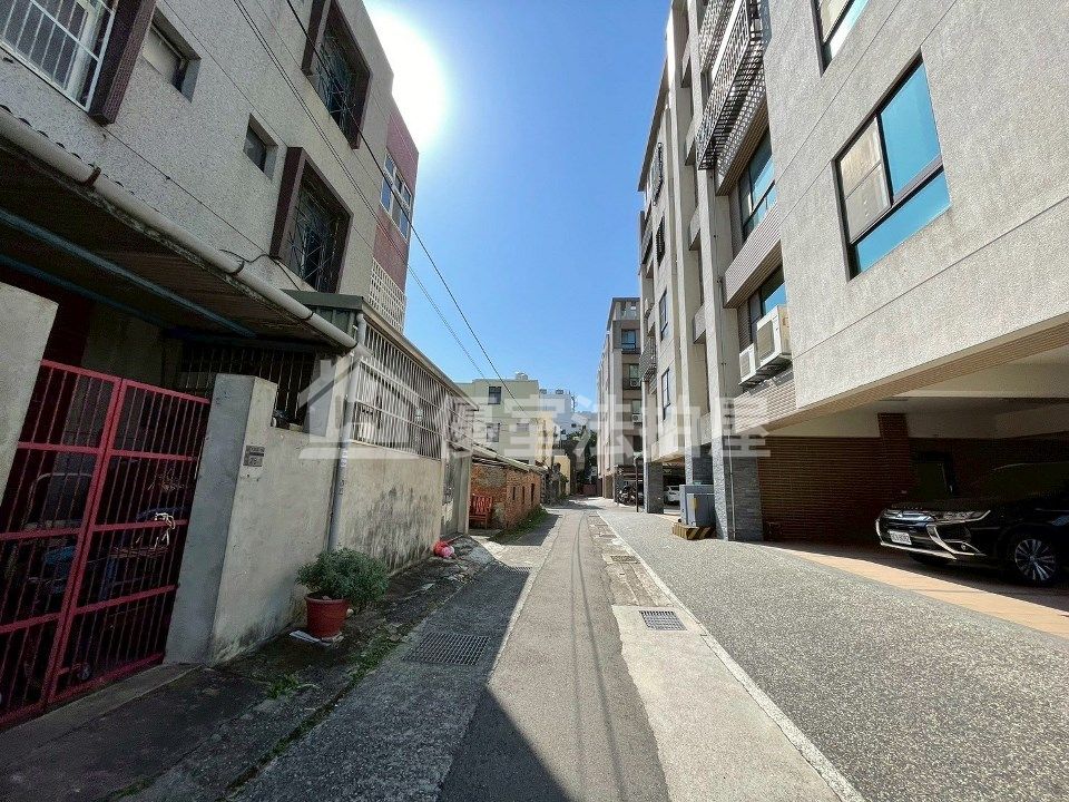 Uhomes