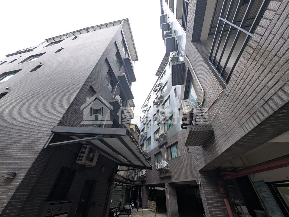 Uhomes