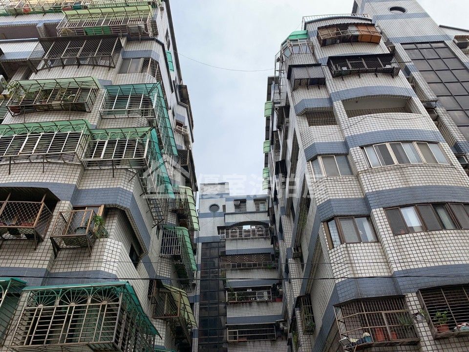 Uhomes
