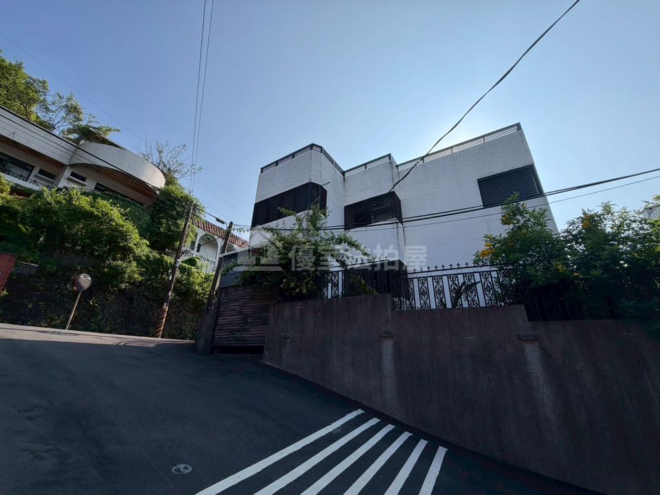 Uhomes