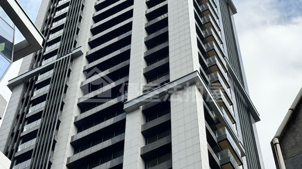 Uhomes