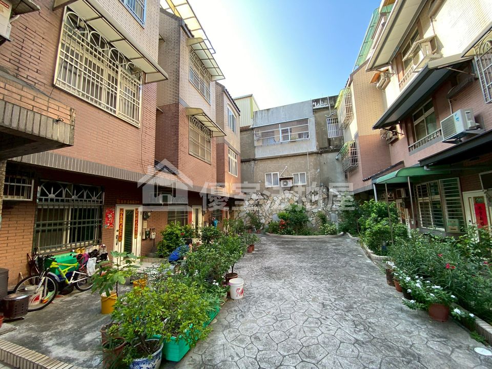 Uhomes