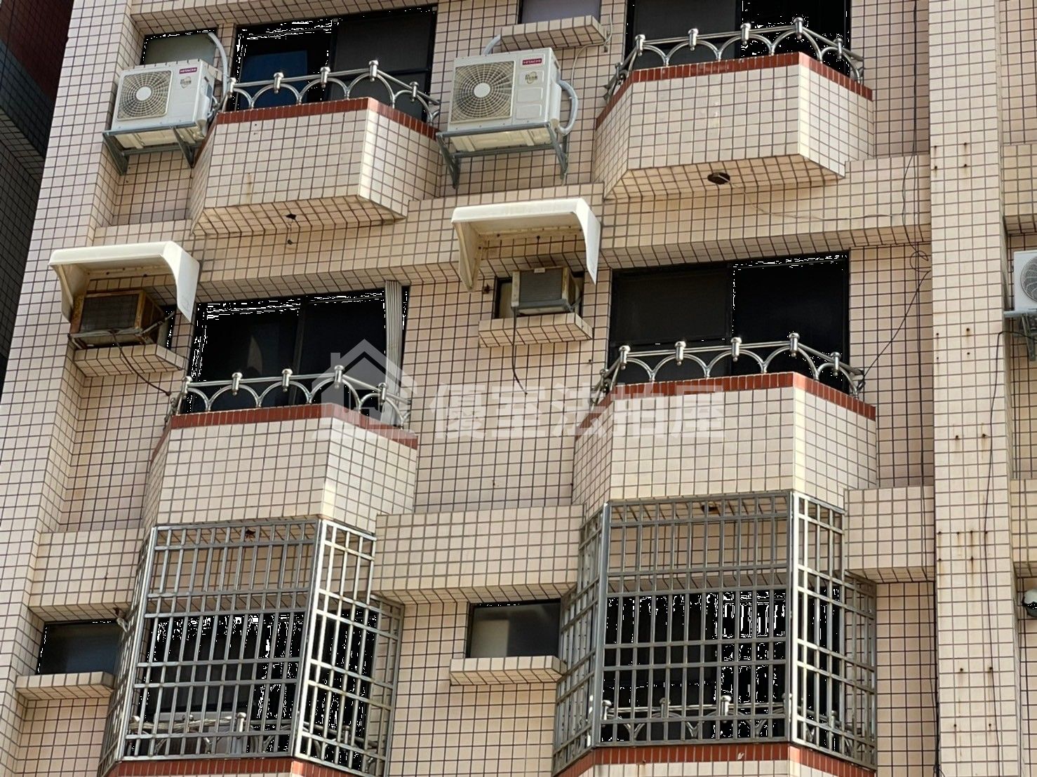 Uhomes