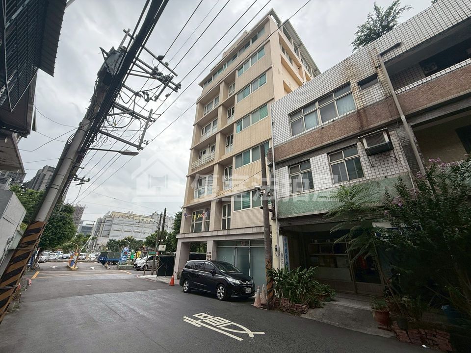 Uhomes