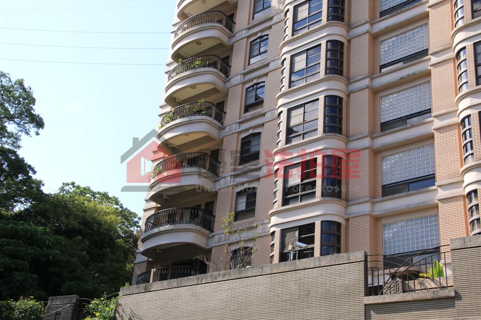 Uhomes