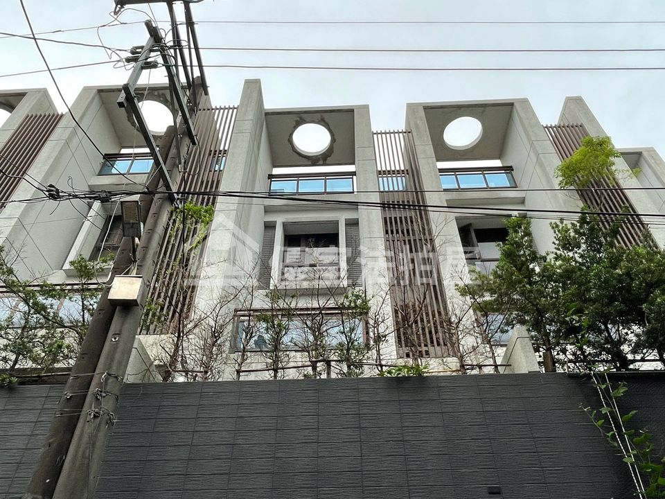 Uhomes