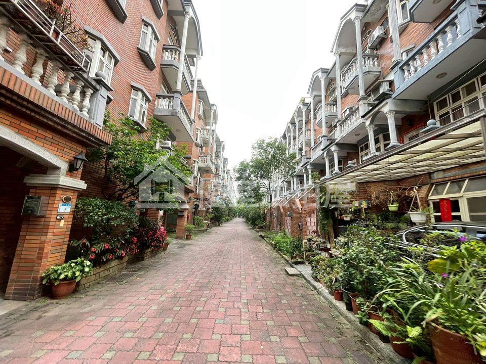 Uhomes