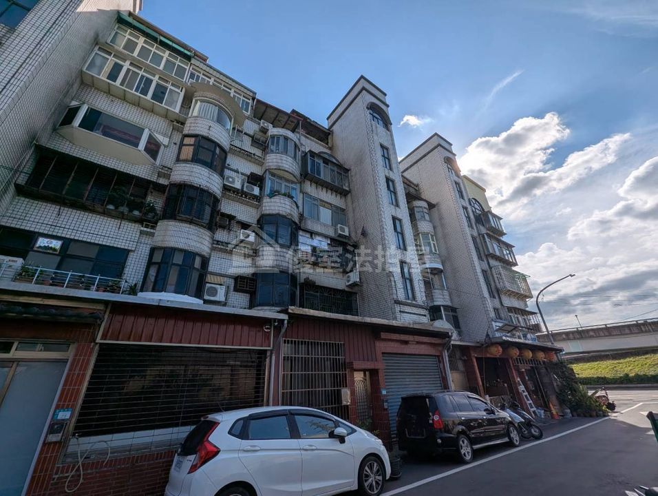 Uhomes