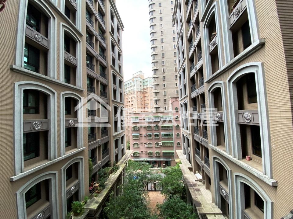 Uhomes