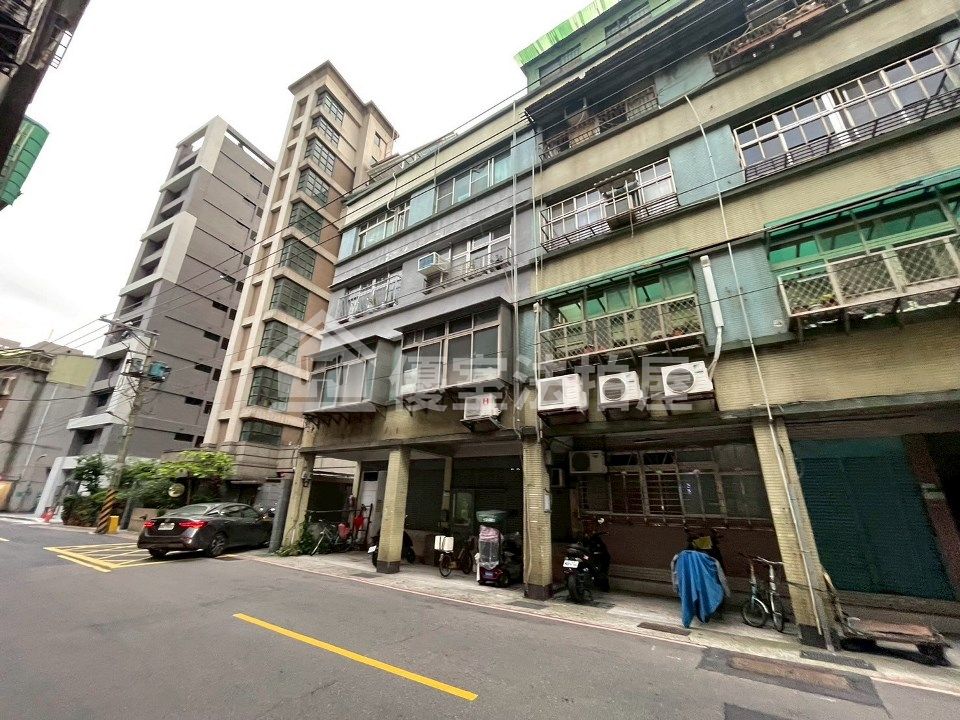 Uhomes