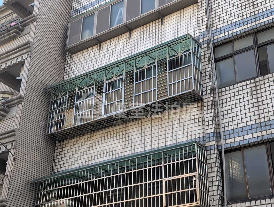 Uhomes