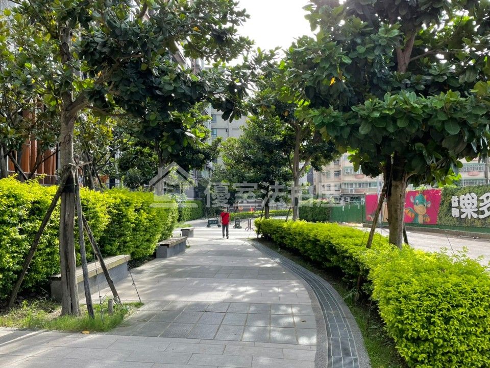 Uhomes
