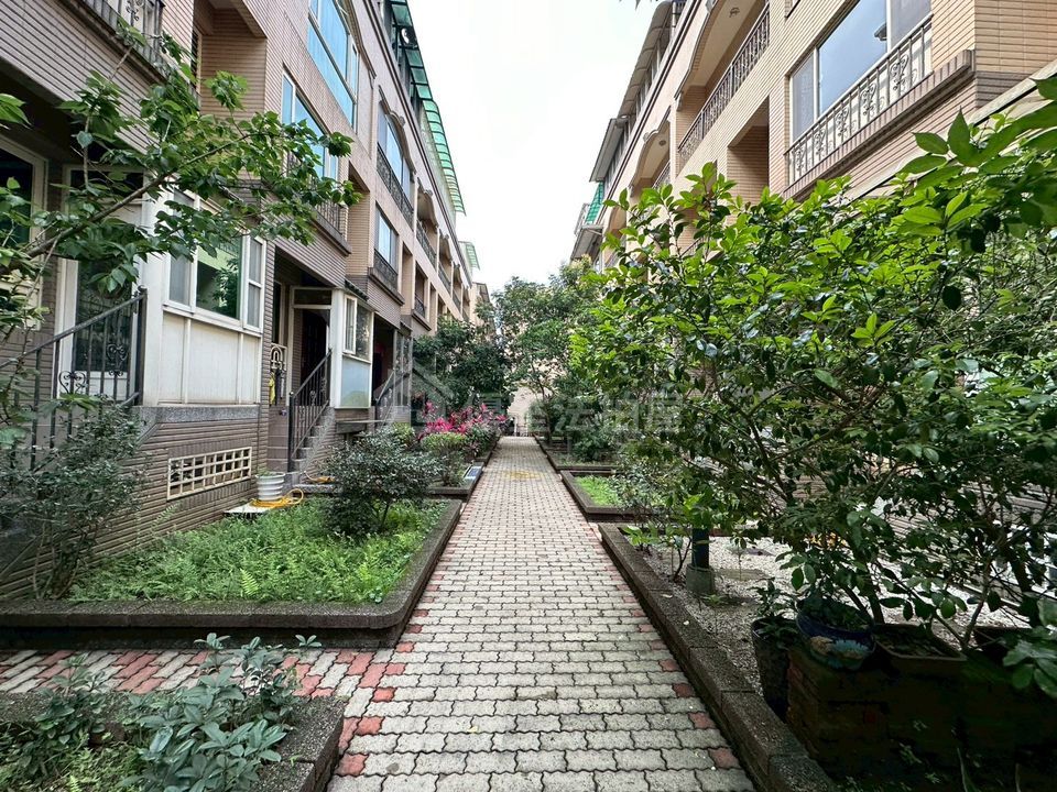 Uhomes