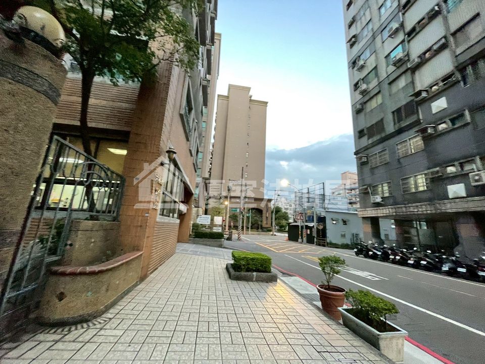 Uhomes