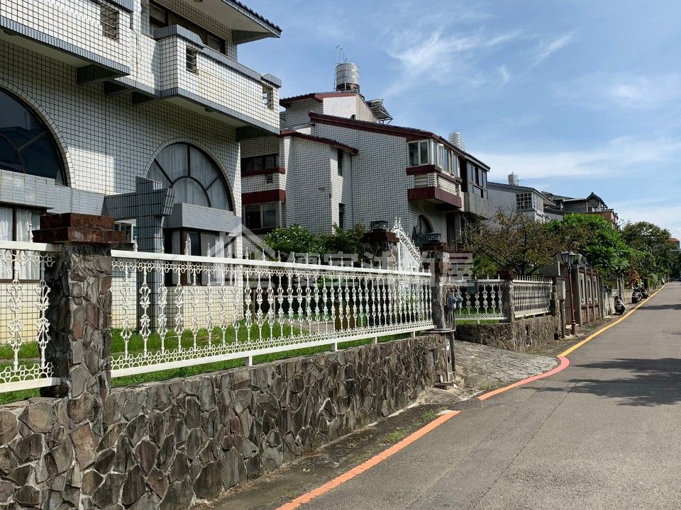 Uhomes
