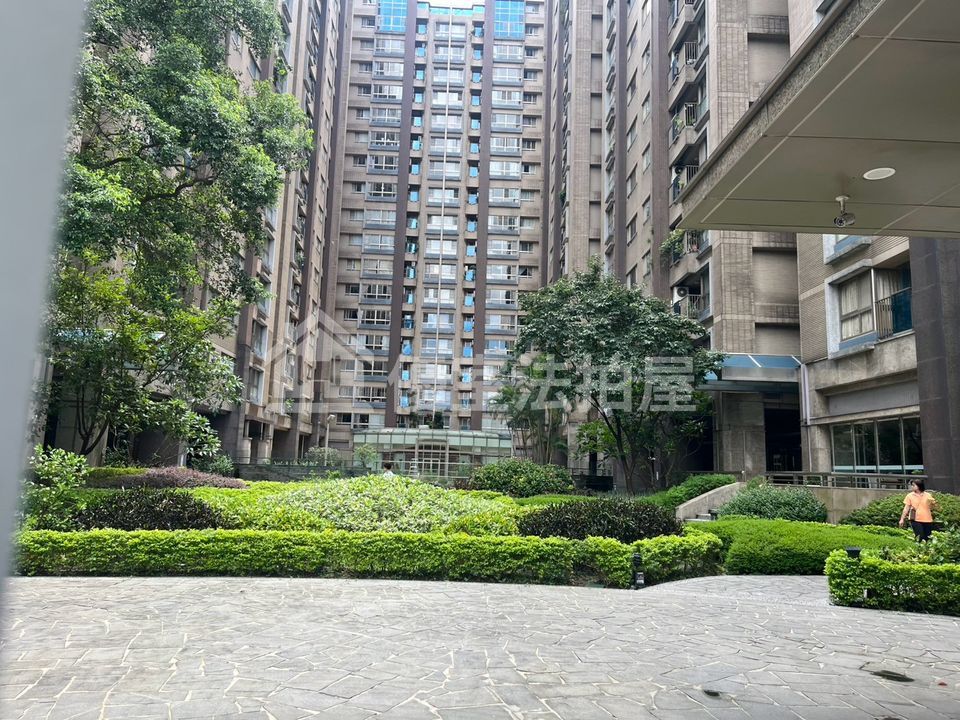 Uhomes
