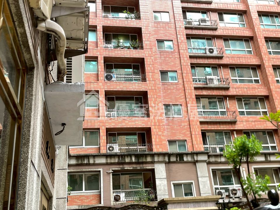 Uhomes