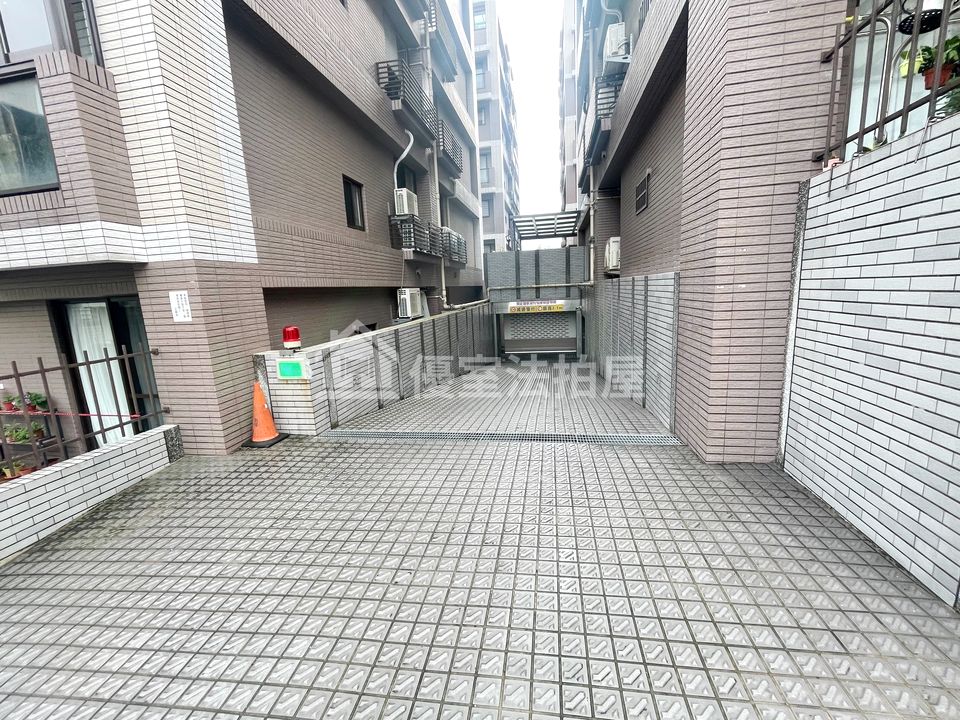 Uhomes