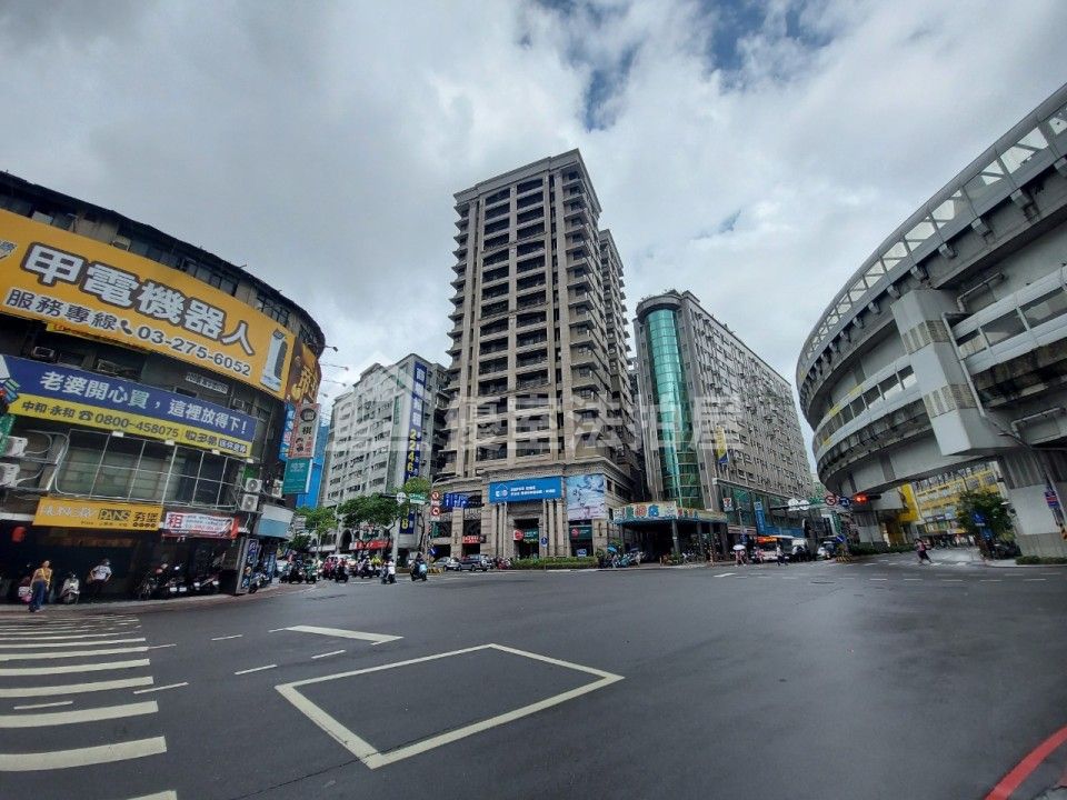 Uhomes