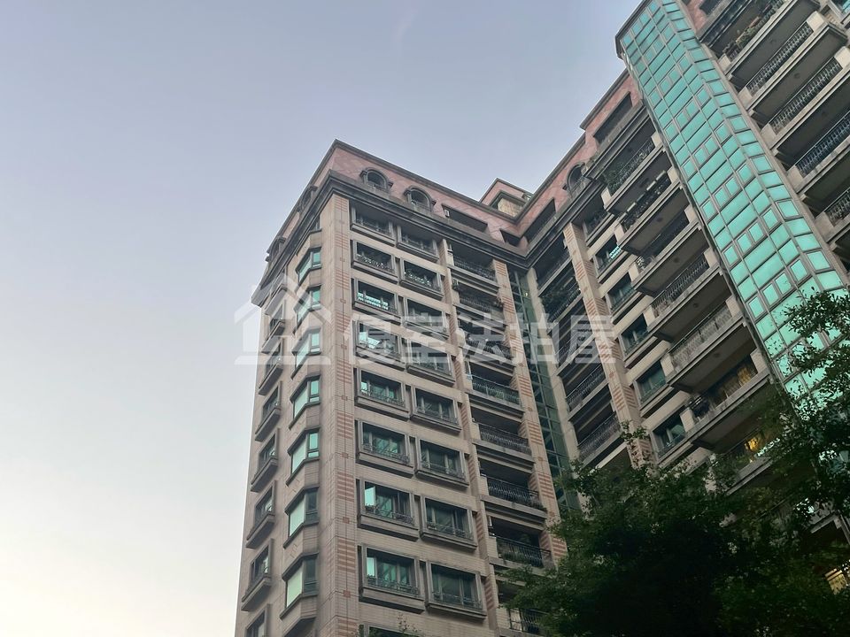 Uhomes