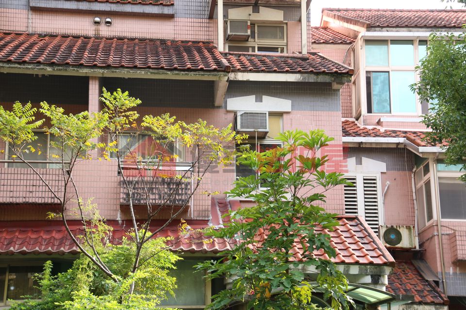 Uhomes