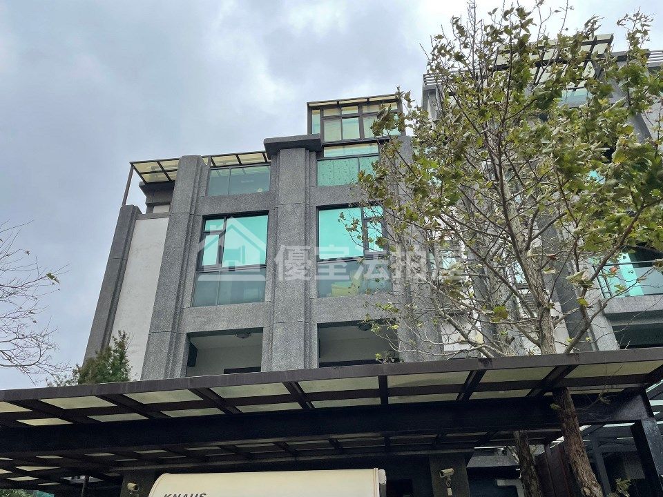 Uhomes