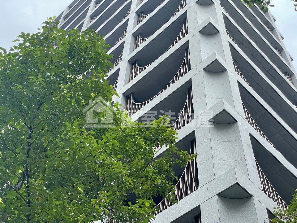 Uhomes