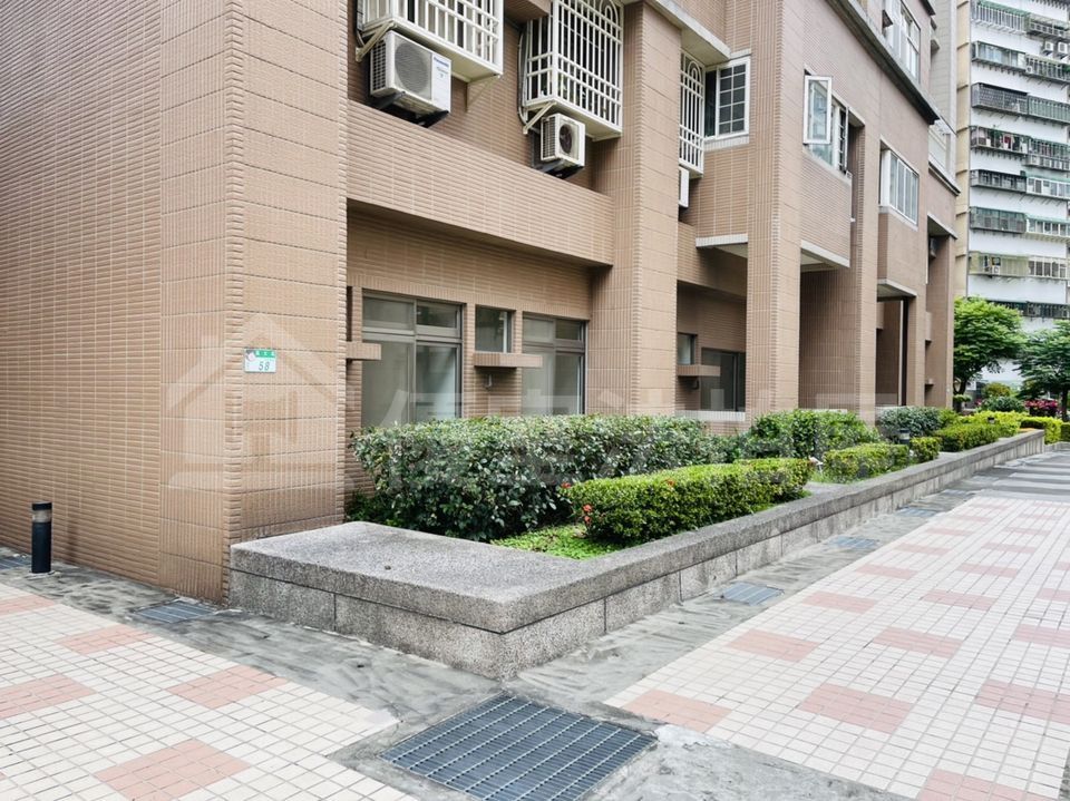 Uhomes