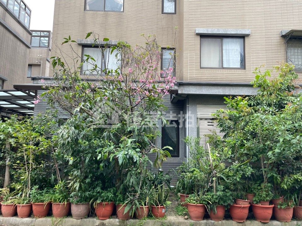 Uhomes