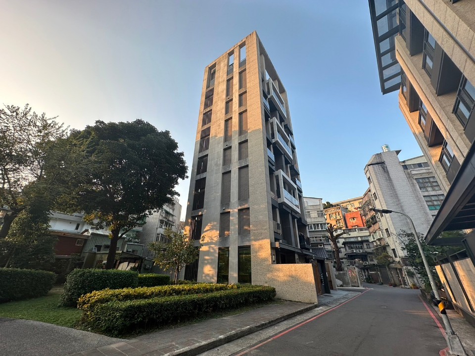 Uhomes
