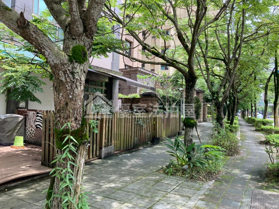 Uhomes