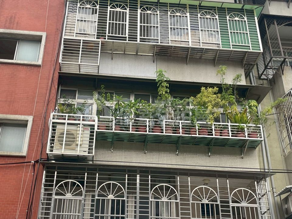 Uhomes