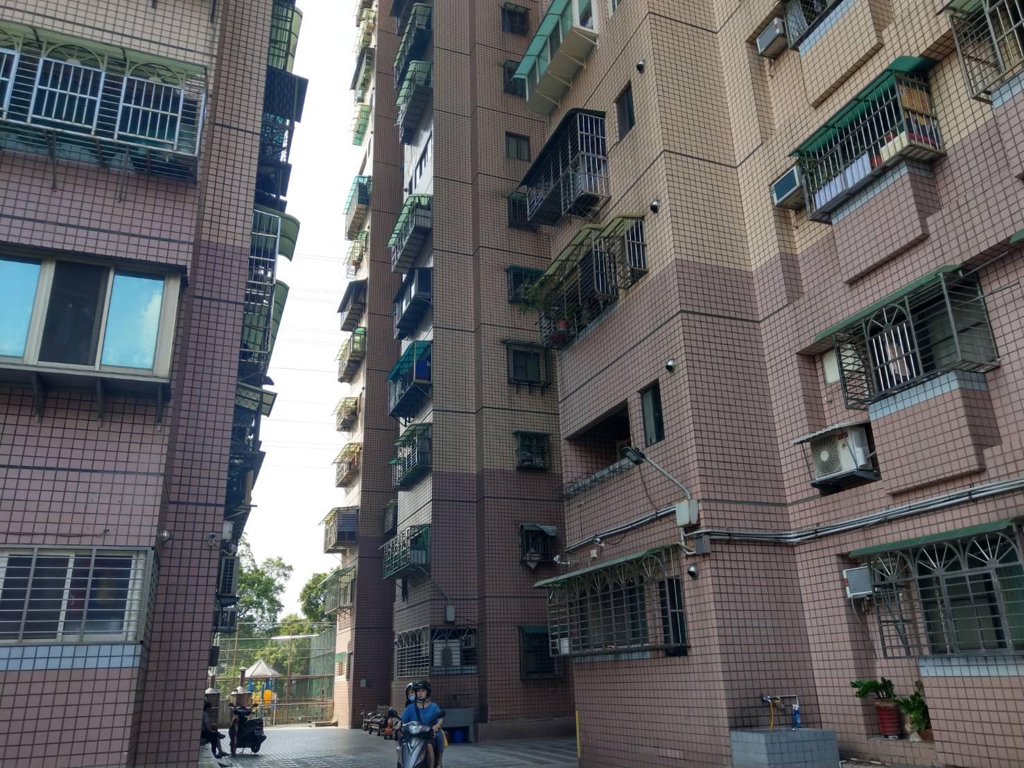 Uhomes
