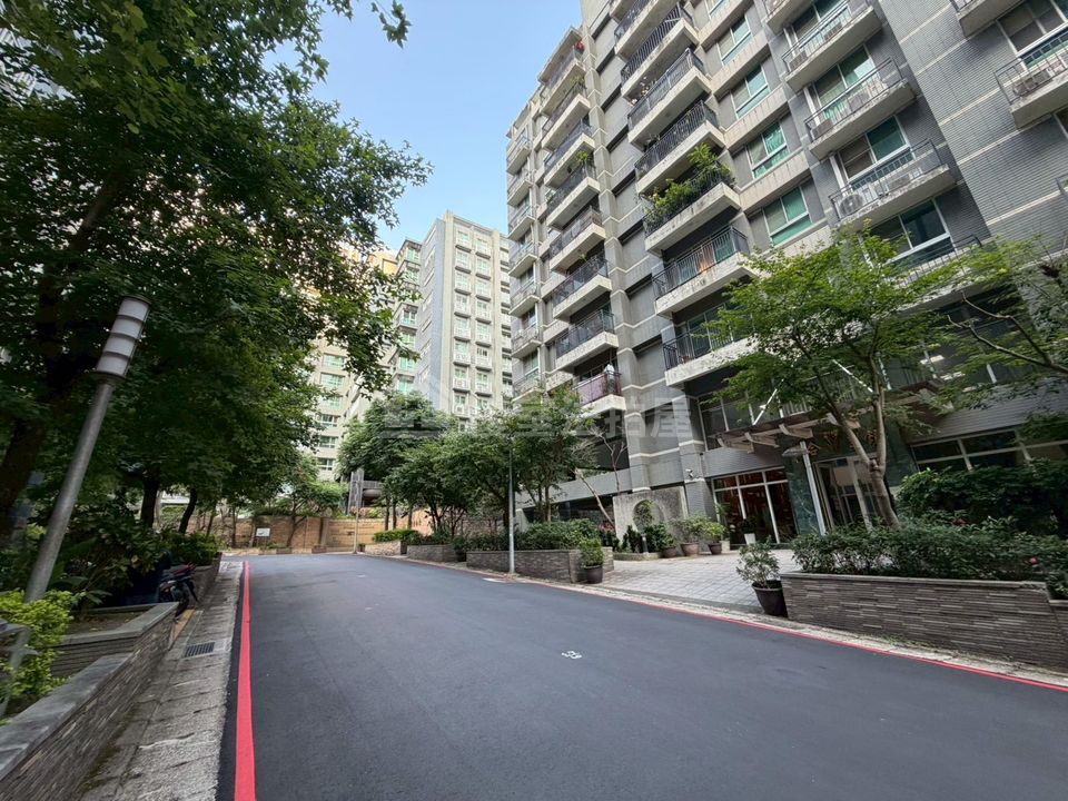 Uhomes