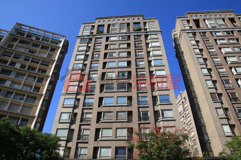 Uhomes