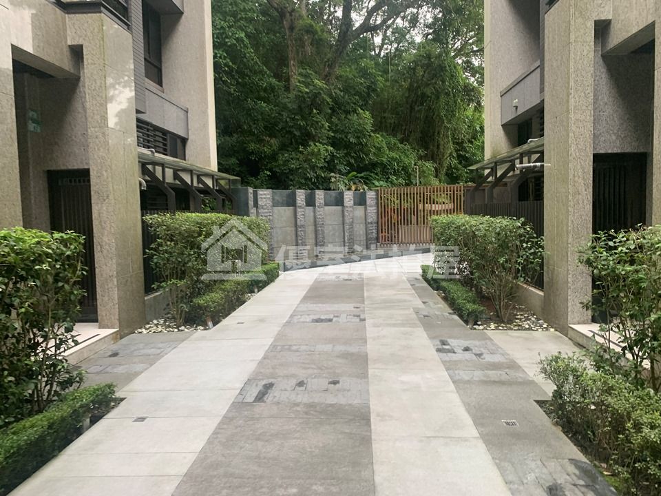 Uhomes