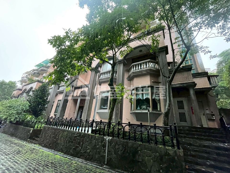Uhomes